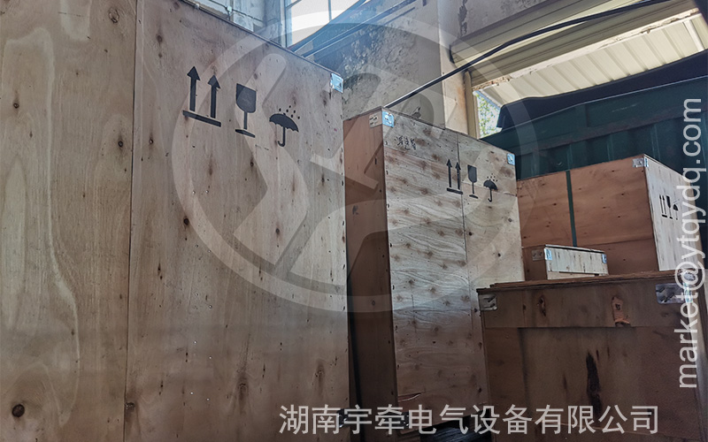 10噸架線式電機(jī)車(chē)出口海外 3.jpg